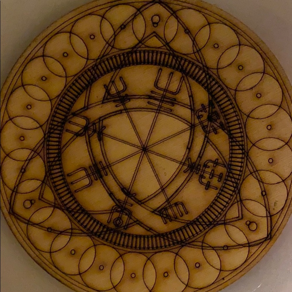 Triskelion-Triscale-triple Goddess charging Plate - Picture 8 of 11